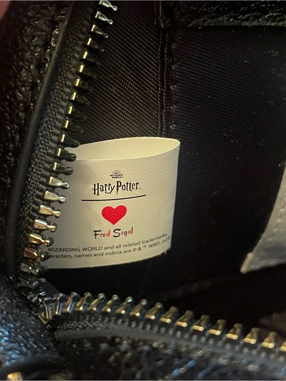 Fred Segal READ Harry Potter Hermione's Cauldron Black Crossbody Bag Purse NWOT - Picture 9 of 11